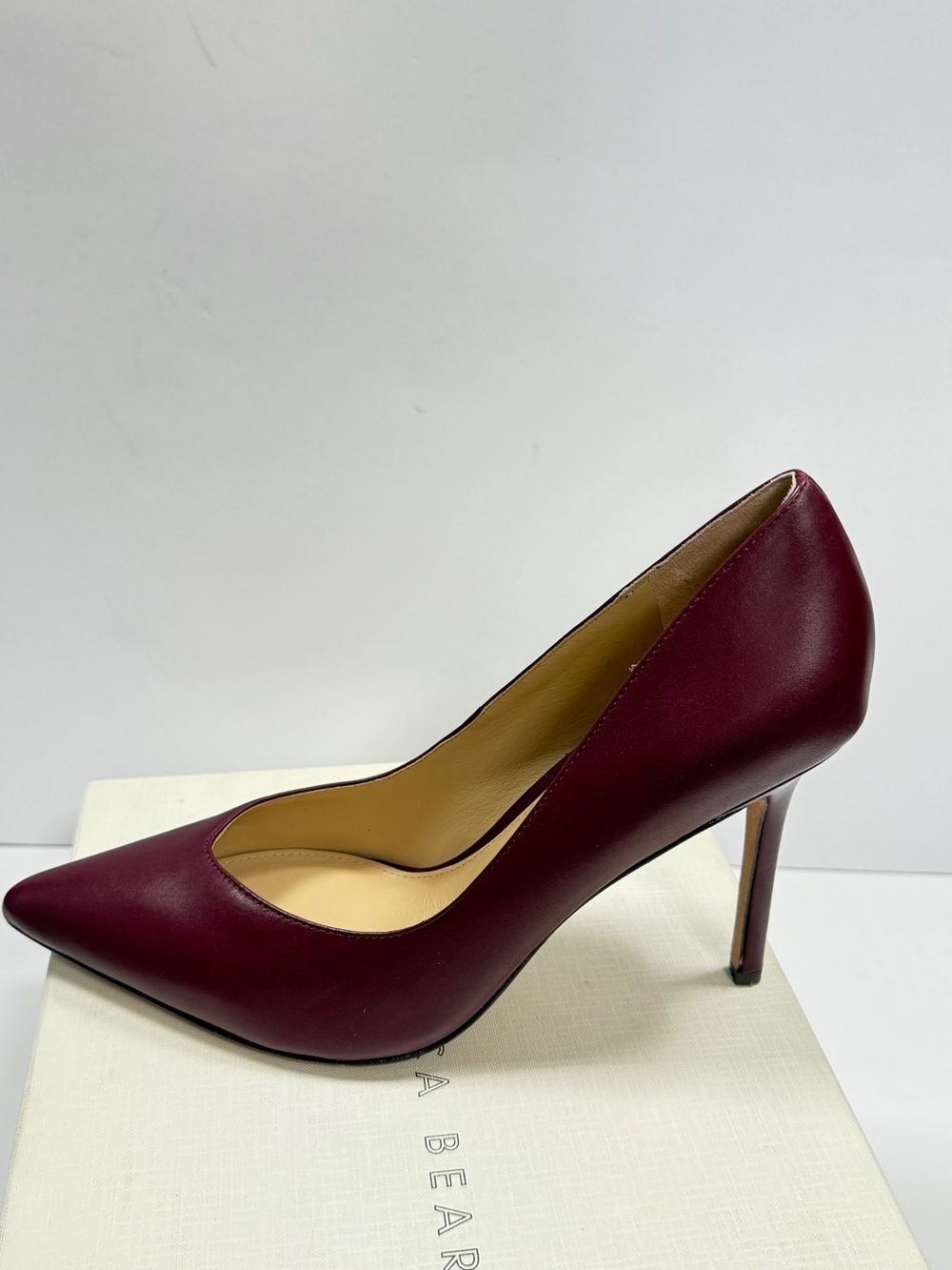 Veronica Beard Pointed Toe Pump in Wine